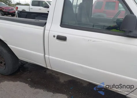 1993 Ford Ranger из США, поврежденный, VIN 1FTCR10UXPPA21743